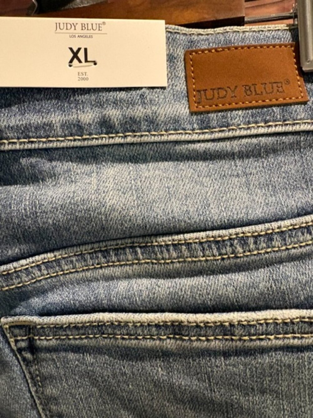 Judy Blue XL High Rise Bermuda Shorts Cuffed Hem Stretch Denim NWT JB15226LT - Picture 3 of 3